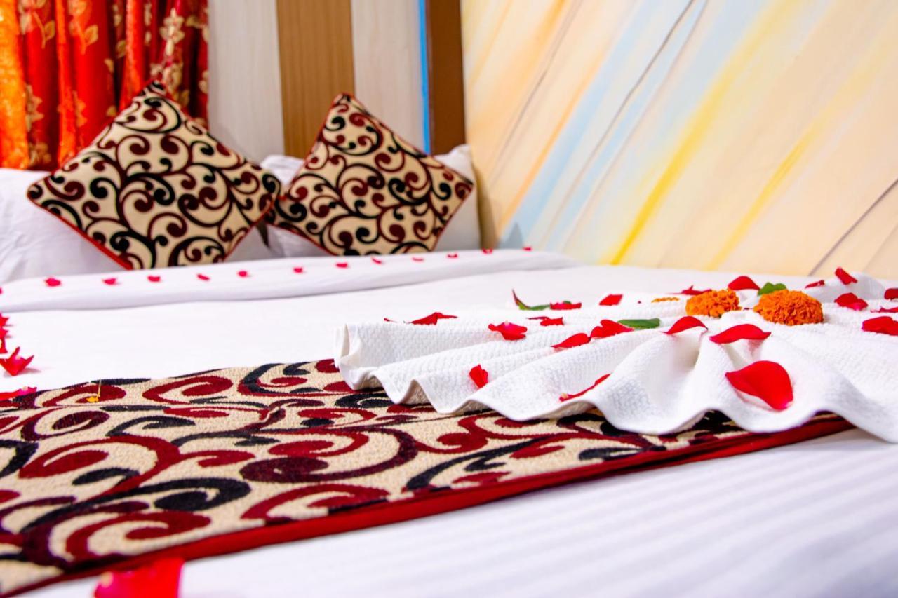 Hotel Middle Point Pvt Ltd Pokhara Luaran gambar