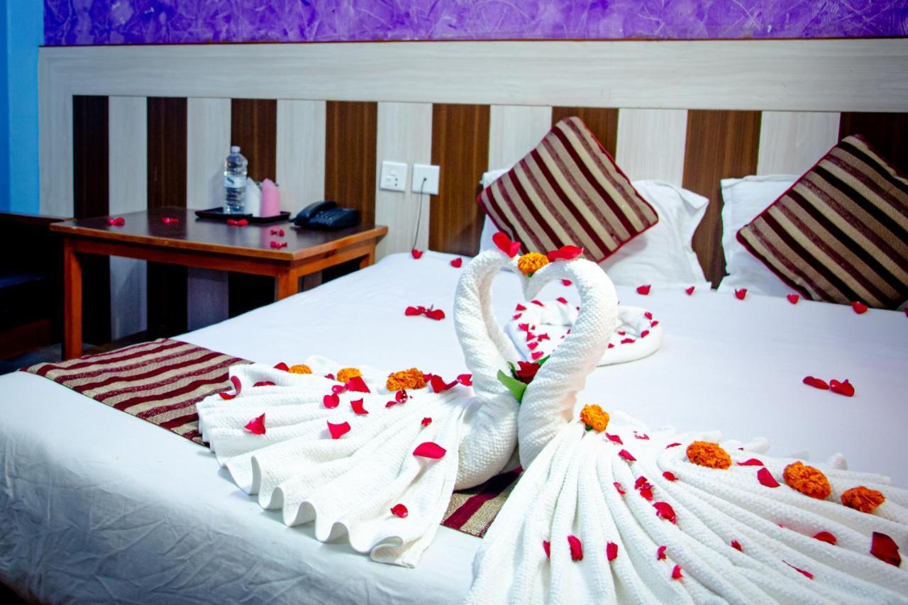 Hotel Middle Point Pvt Ltd Pokhara Luaran gambar