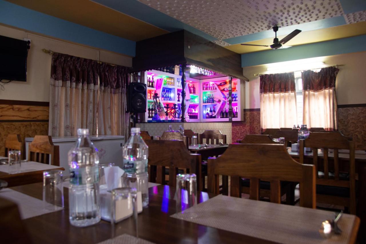 Hotel Middle Point Pvt Ltd Pokhara Luaran gambar