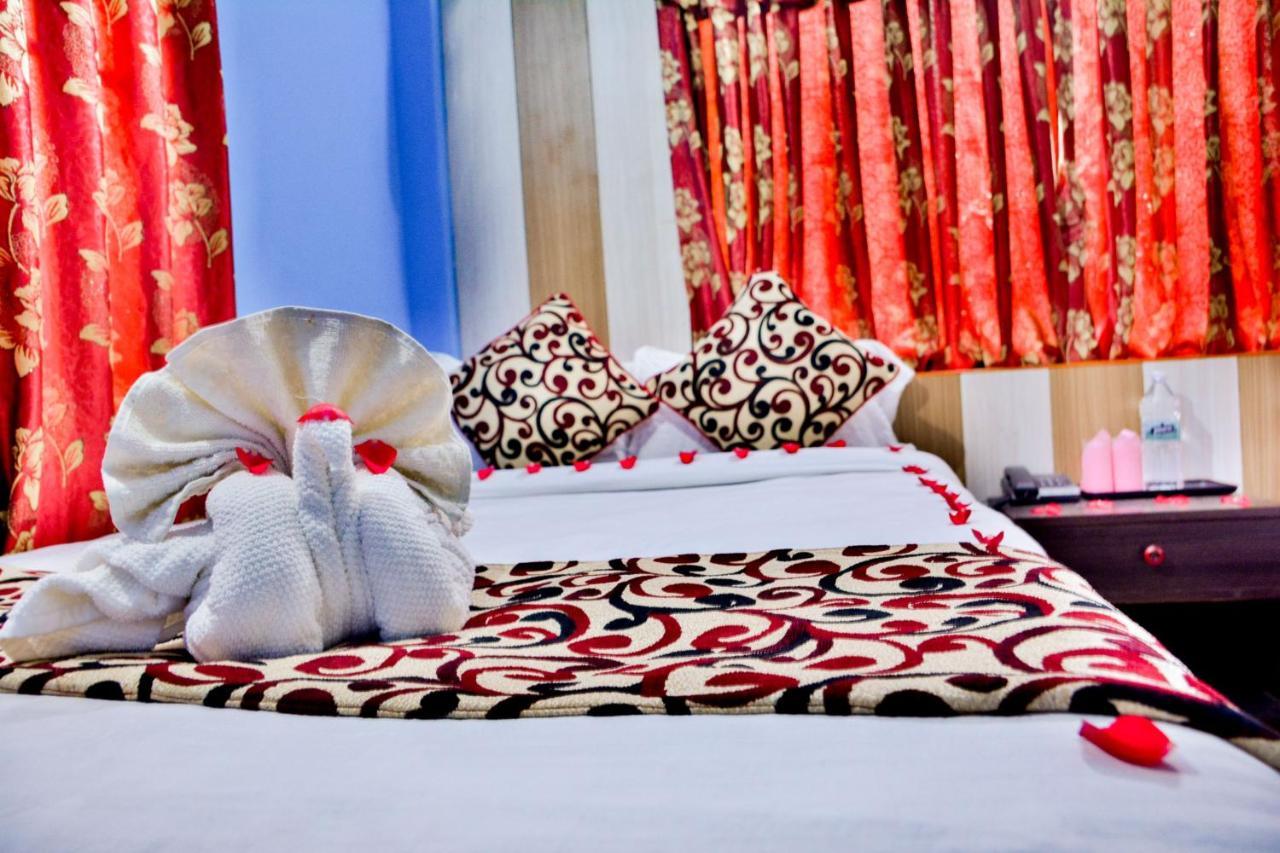 Hotel Middle Point Pvt Ltd Pokhara Luaran gambar