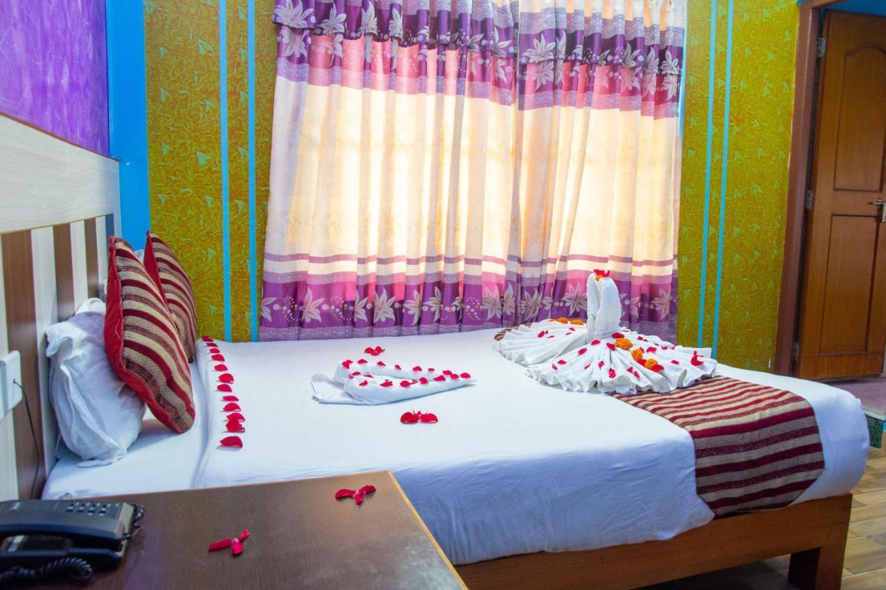 Hotel Middle Point Pvt Ltd Pokhara Luaran gambar