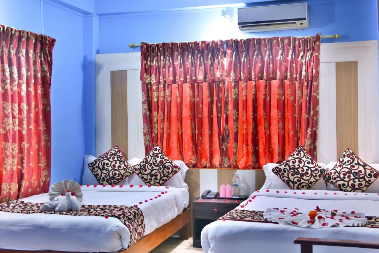 Hotel Middle Point Pvt Ltd Pokhara Luaran gambar